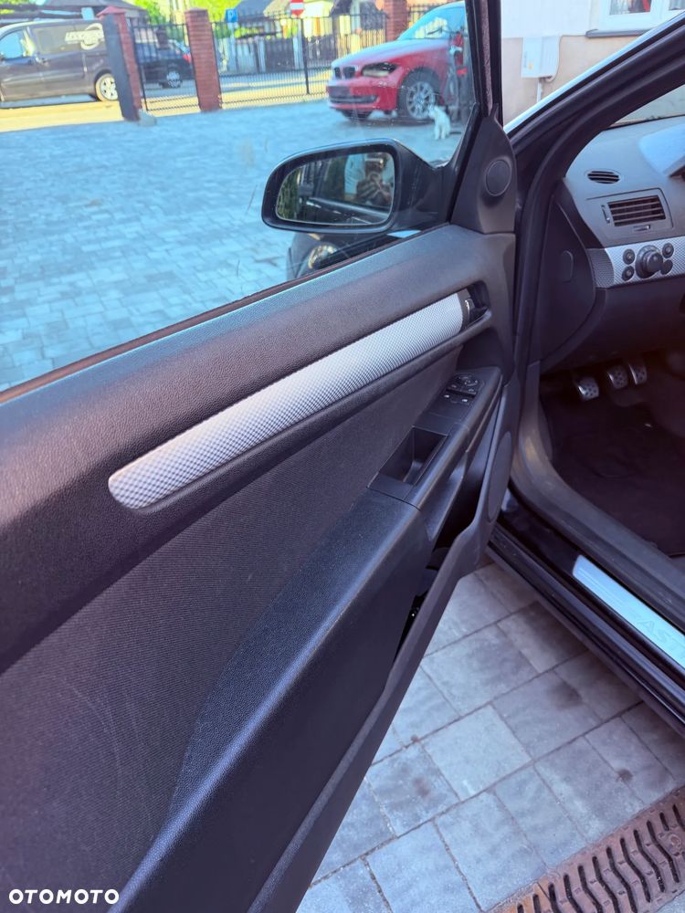 Opel Astra 1.9 CDTI Sport - 11