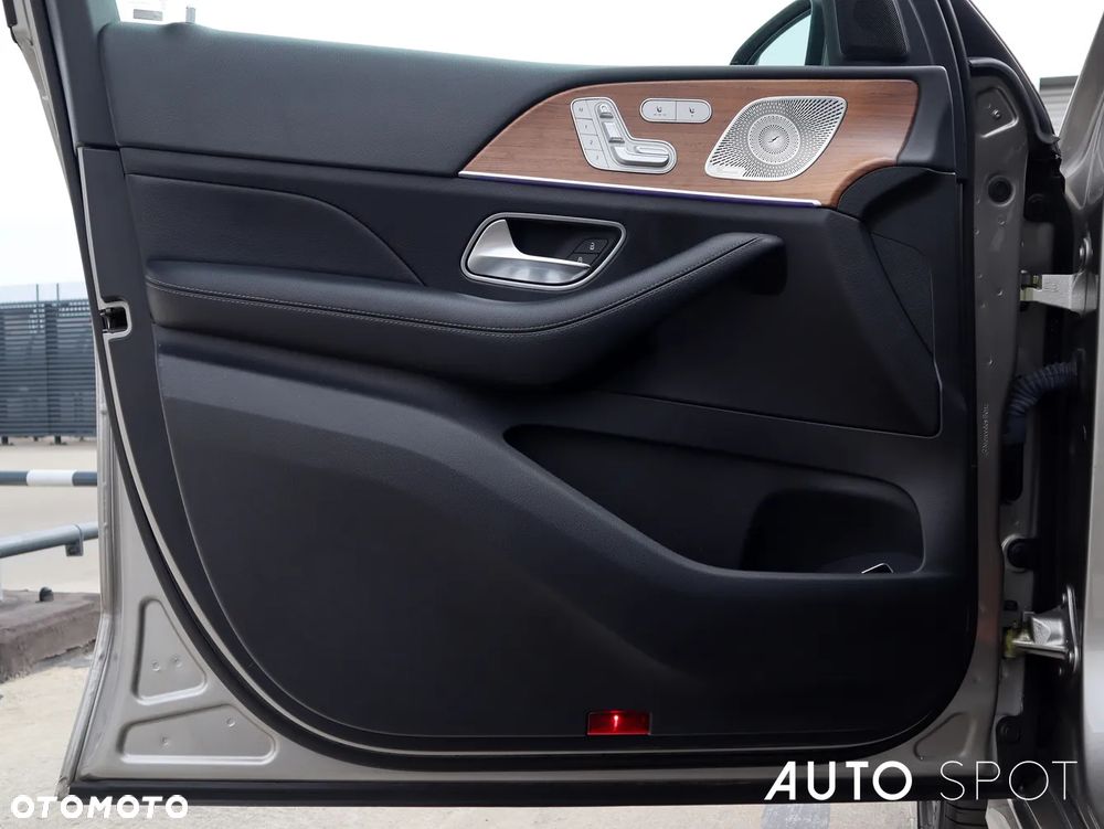 Mercedes-Benz GLE 450 4Matic 9G-TRONIC AMG Line - 12