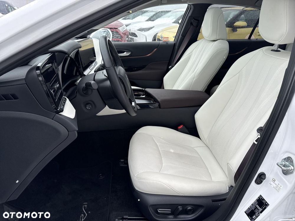 Toyota Mirai Executive - 13
