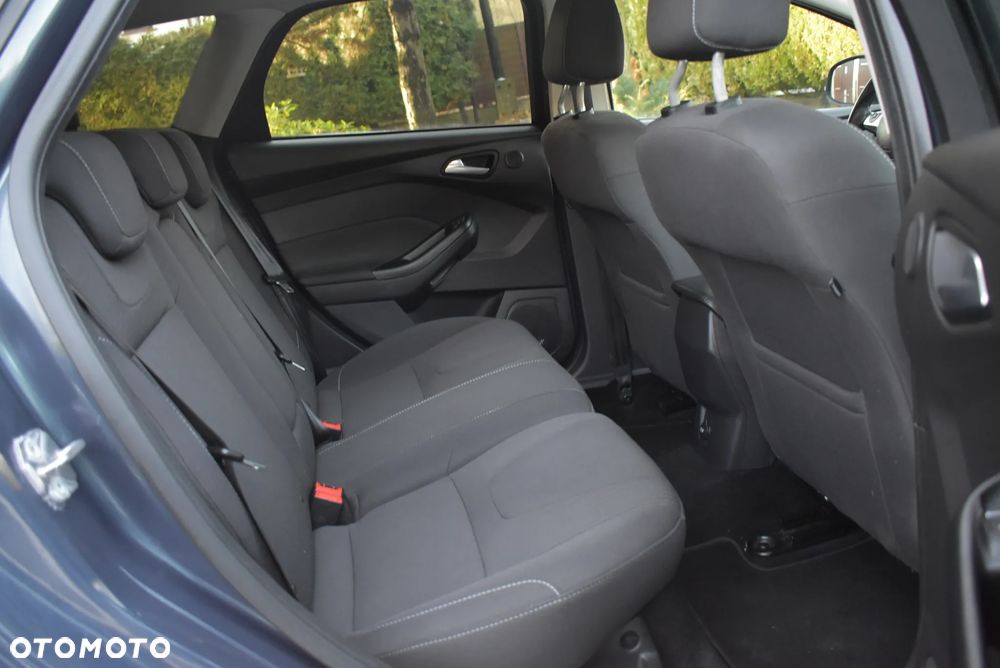 Ford Focus 1.6 EcoBoost Titanium - 24