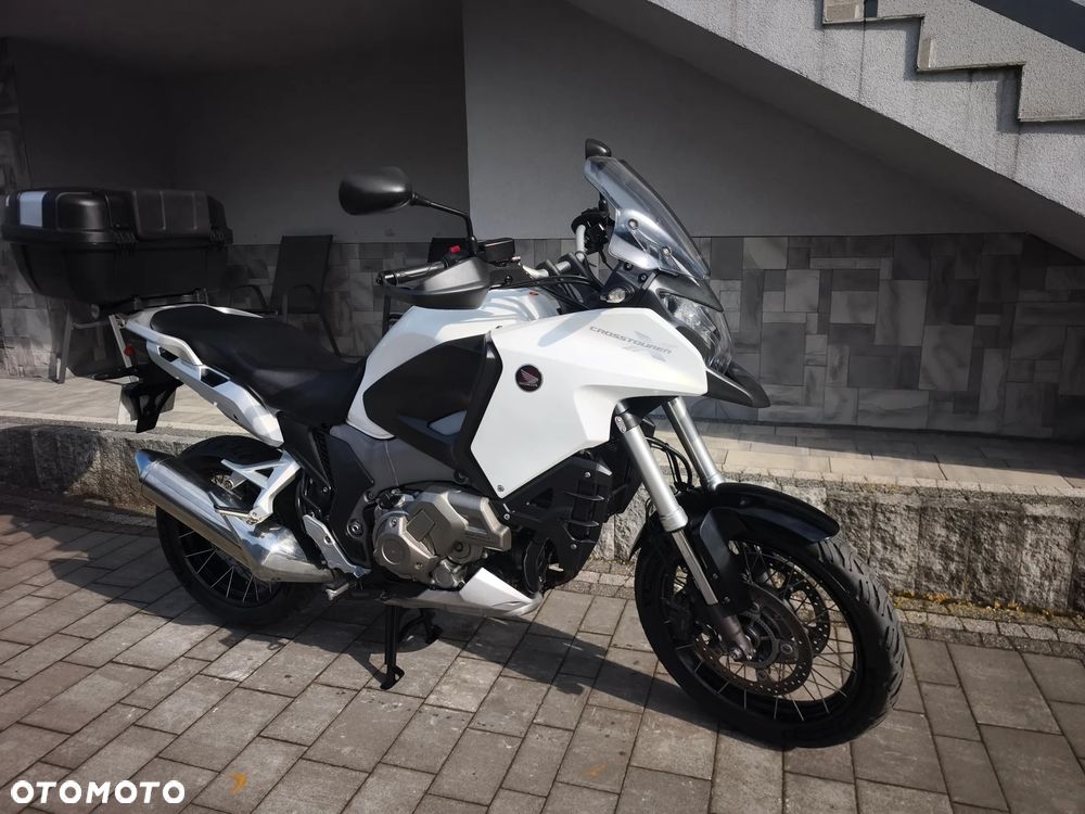 Honda VFR - 3