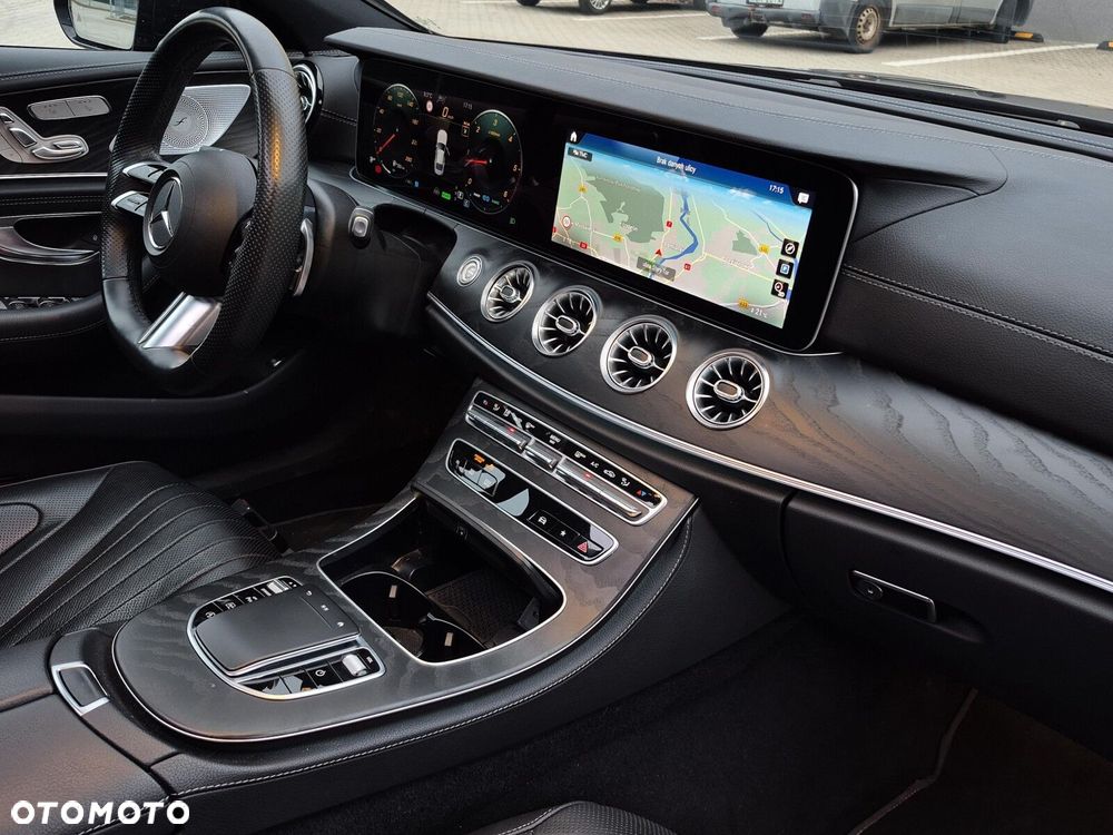 Mercedes-Benz CLS - 16