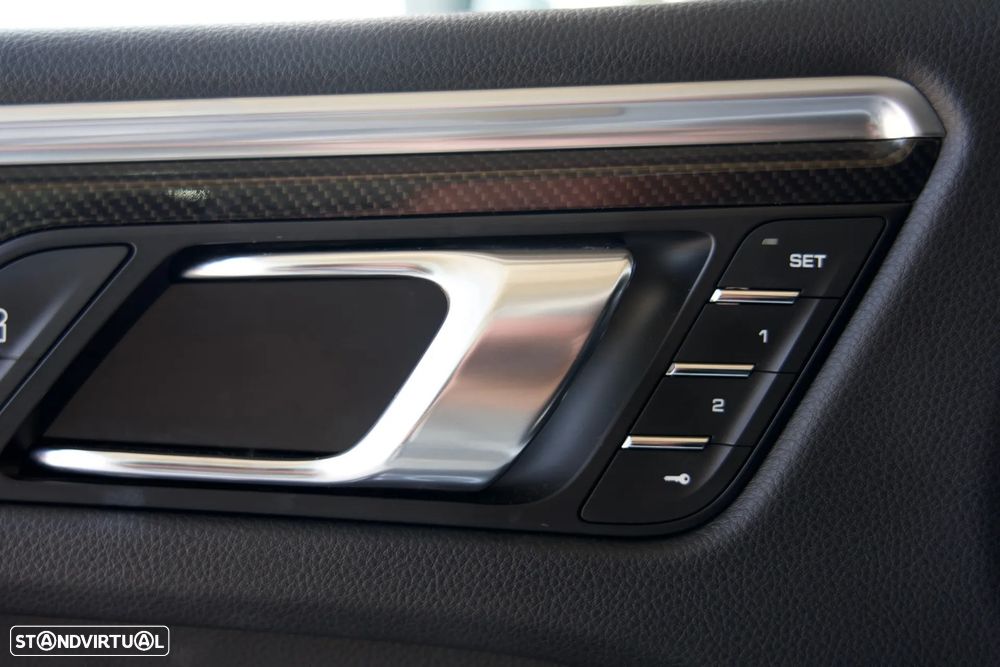 Porsche Macan 2.0T - 21