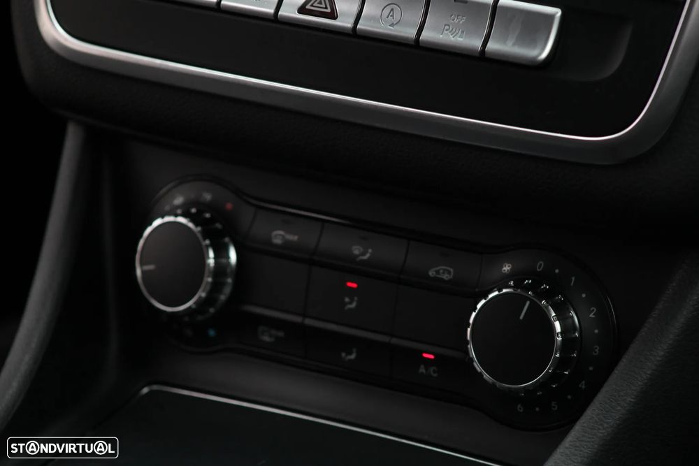 Mercedes-Benz CLA 220 CDI AMG Line Aut. - 26