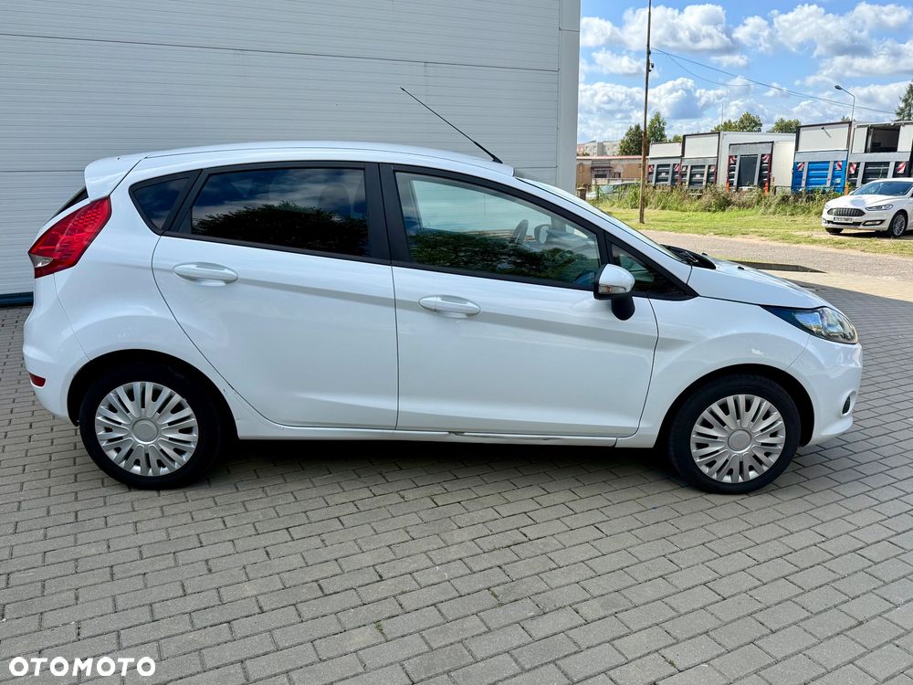 Ford Fiesta - 11