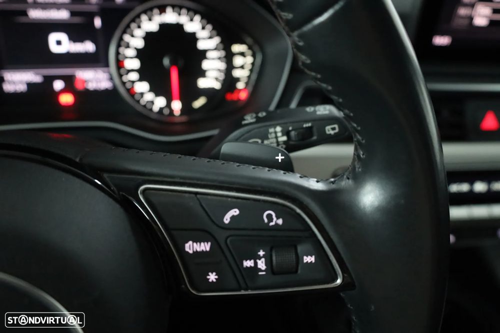 Audi A4 2.0 TDI S-line S tronic - 11