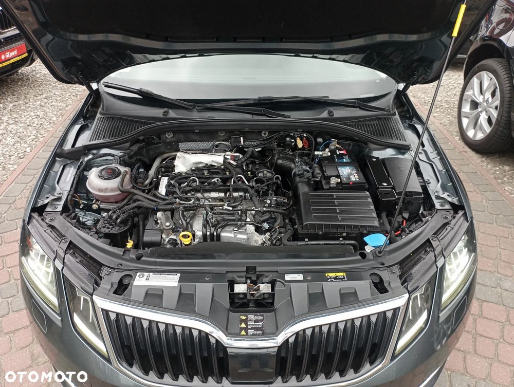 Skoda Octavia 1.6 TDI Ambition DSG - 24