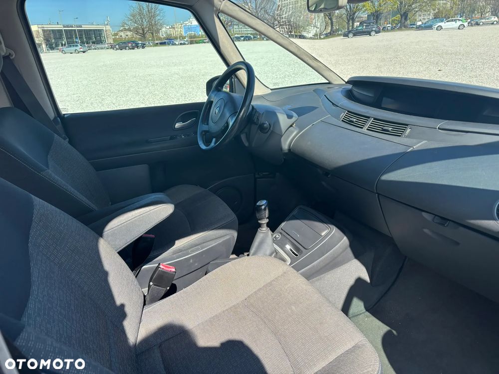 Renault Espace 2.0 16V Voyage - 16