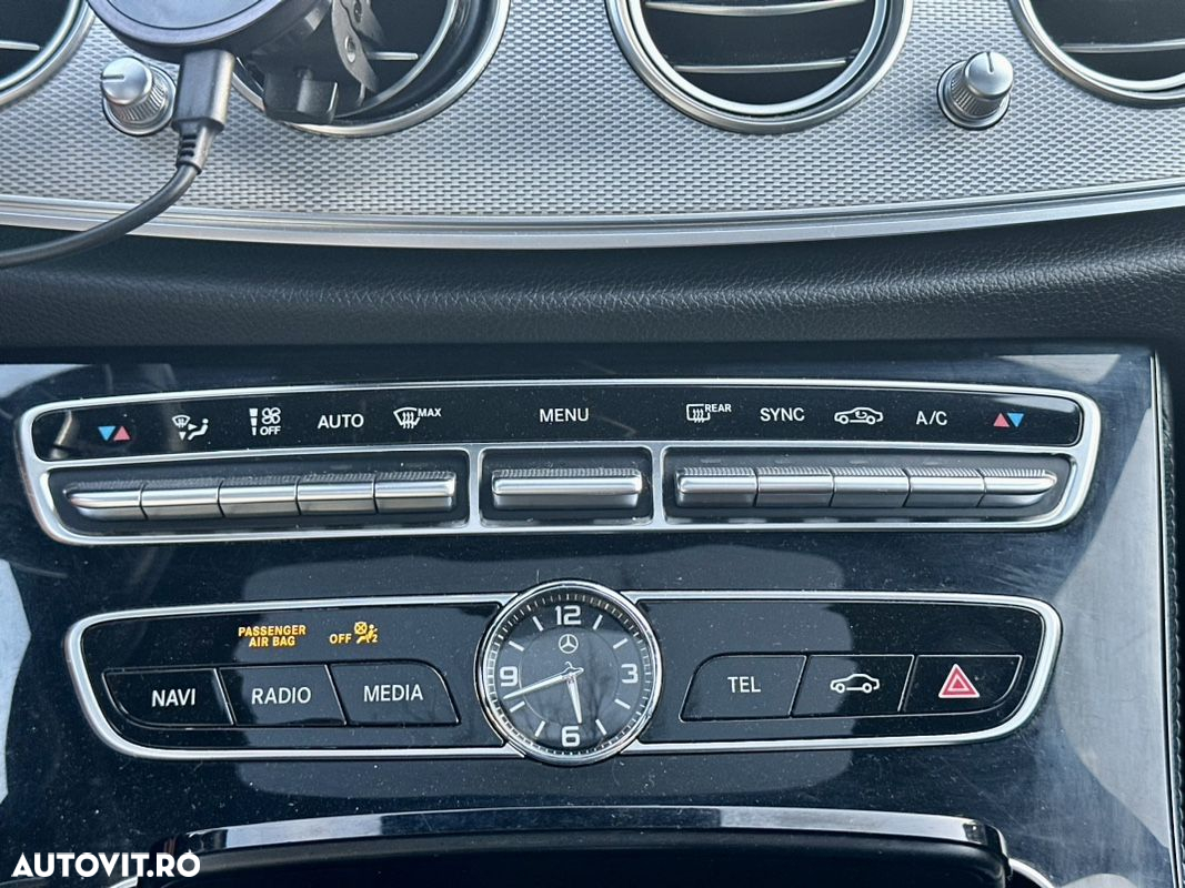Mercedes-Benz E 220 d 4Matic T 9G-TRONIC AMG Line - 30