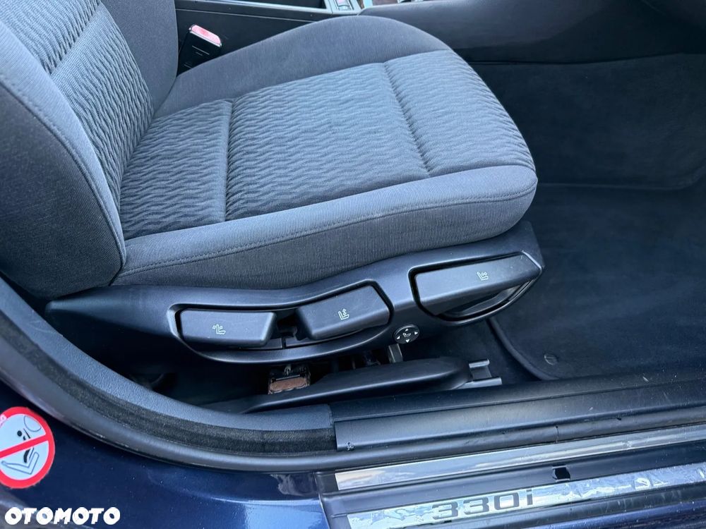 BMW Seria 3 - 24