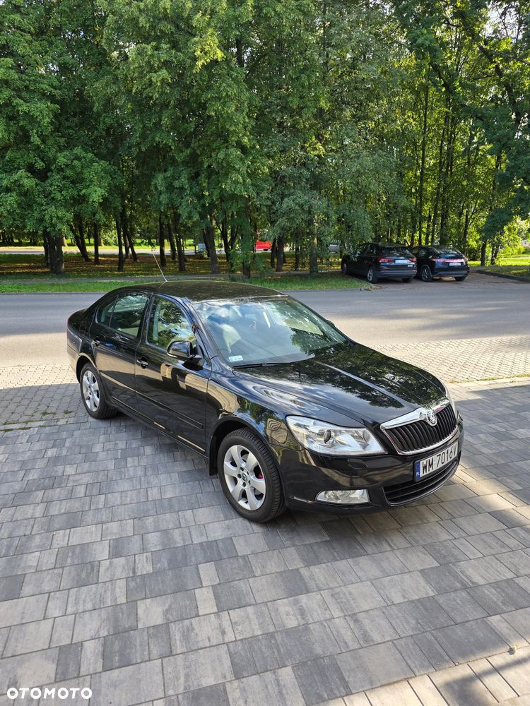 Skoda Octavia 1.6 Elegance - 22