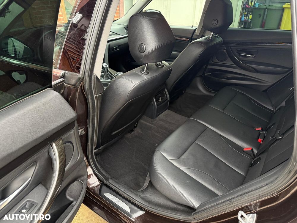 BMW Seria 3 320d GT Luxury Line - 10