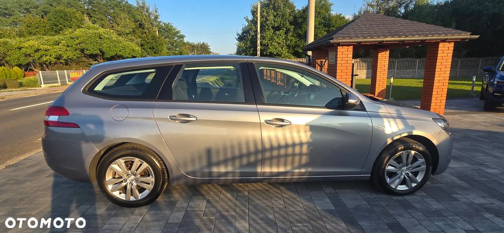 Peugeot 308 1.2 PureTech Allure S&S - 8