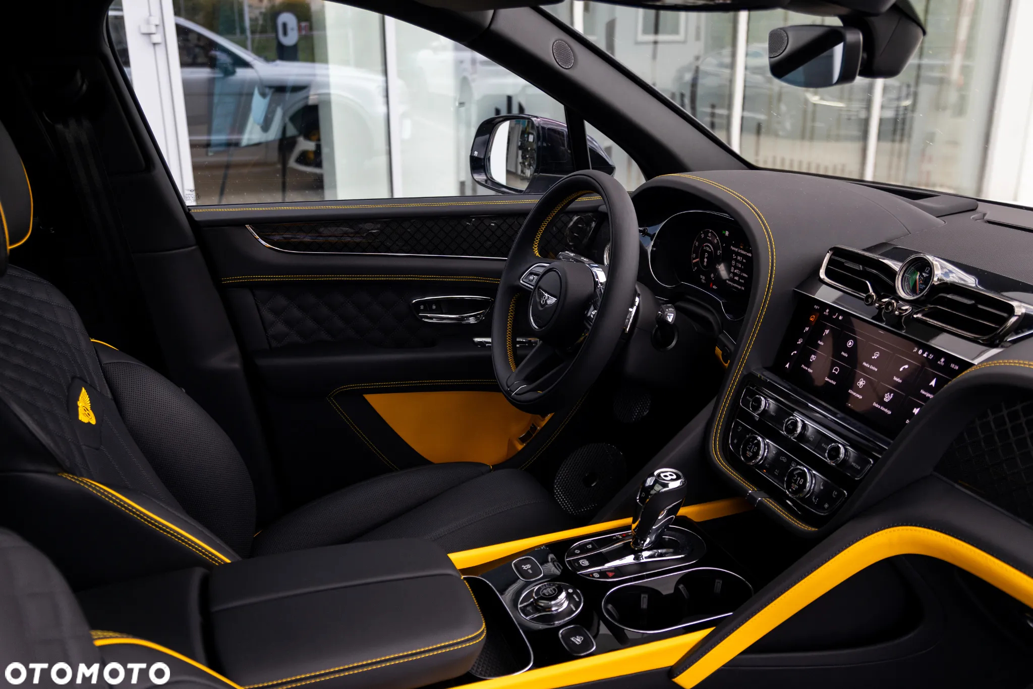 Bentley Bentayga - 9