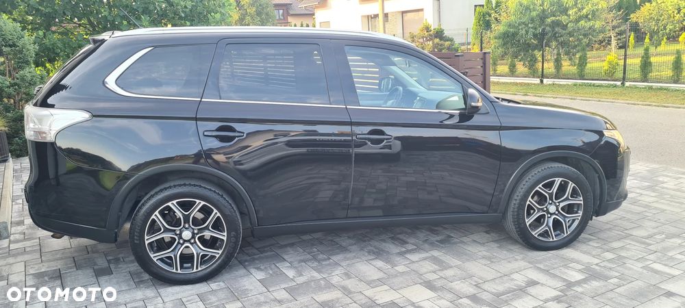 Mitsubishi Outlander - 4