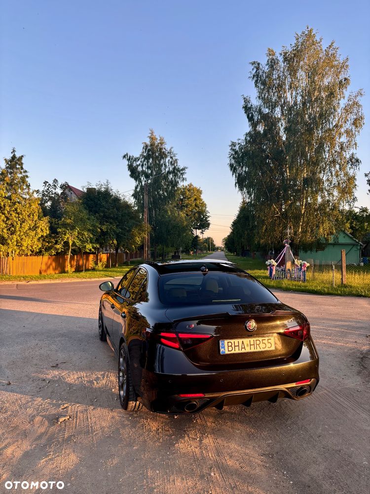 Alfa Romeo Giulia 2.0 Turbo Estrema Q4 - 18