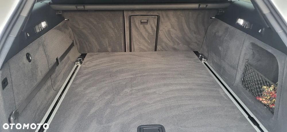 Audi A6 Avant 2.0 TDI Ultra S tronic - 16