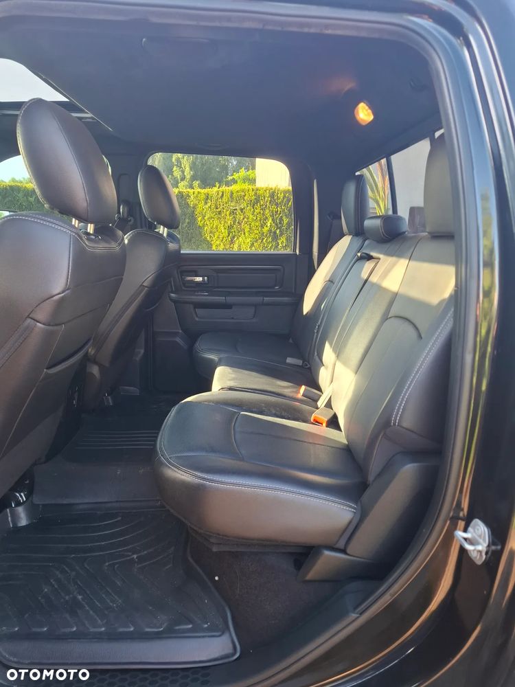 RAM 1500 5.7 Crew Cab Bighorn - 3