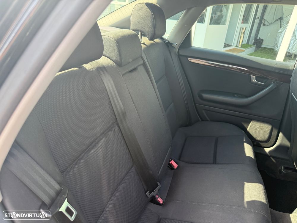 Audi A4 1.9 TDI m5 - 18