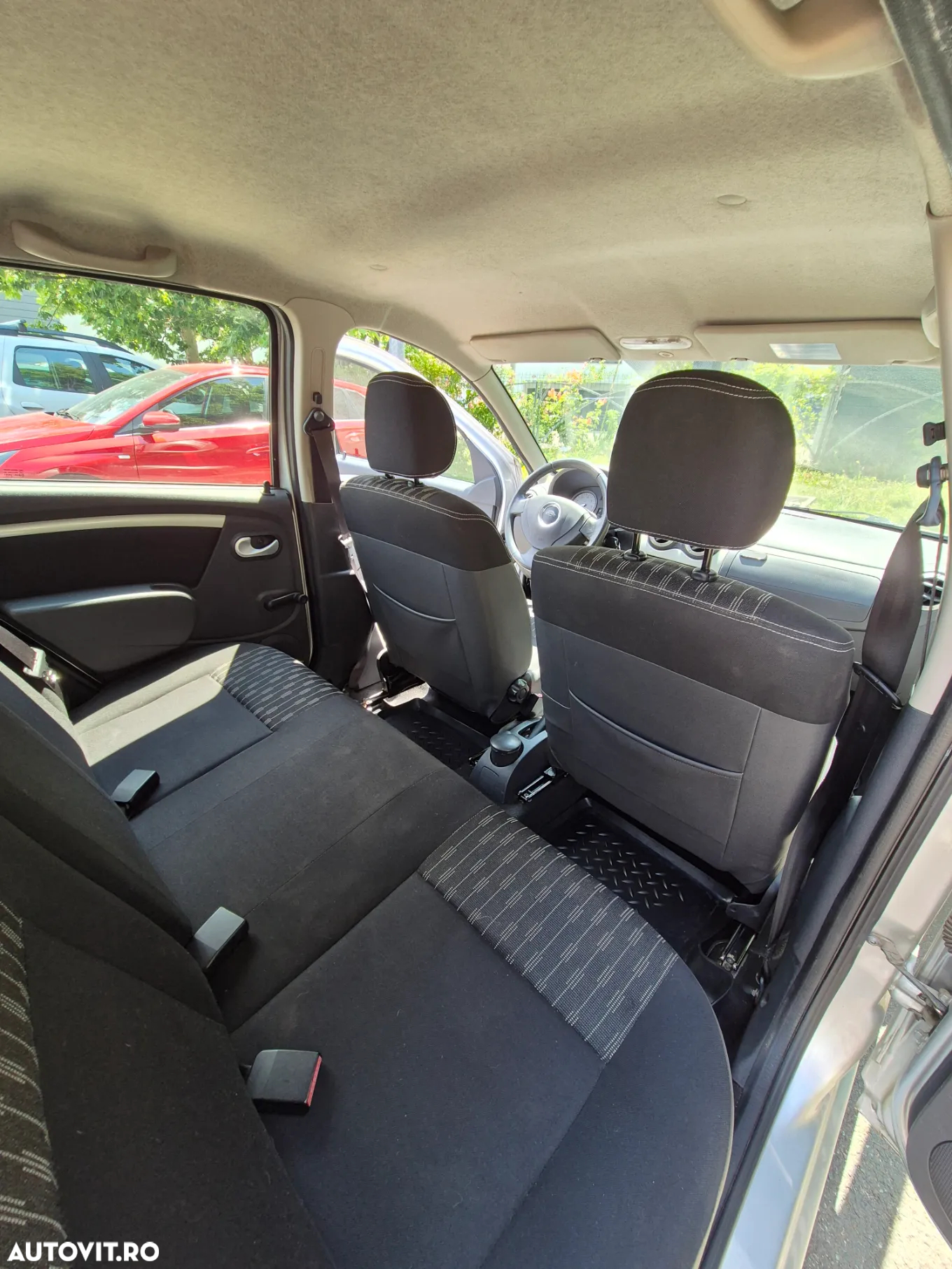 Dacia Sandero 1.6 MPI Laureate - 11