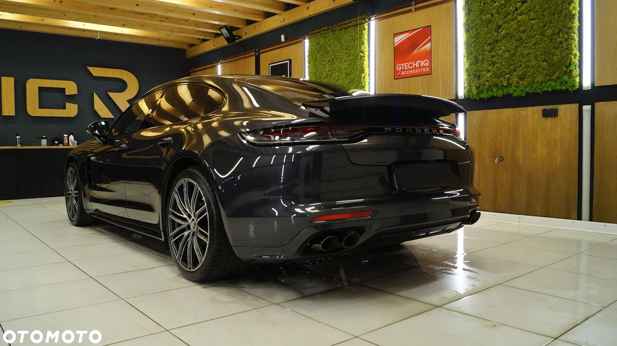 Porsche Panamera 4S E-Hybrid - 9