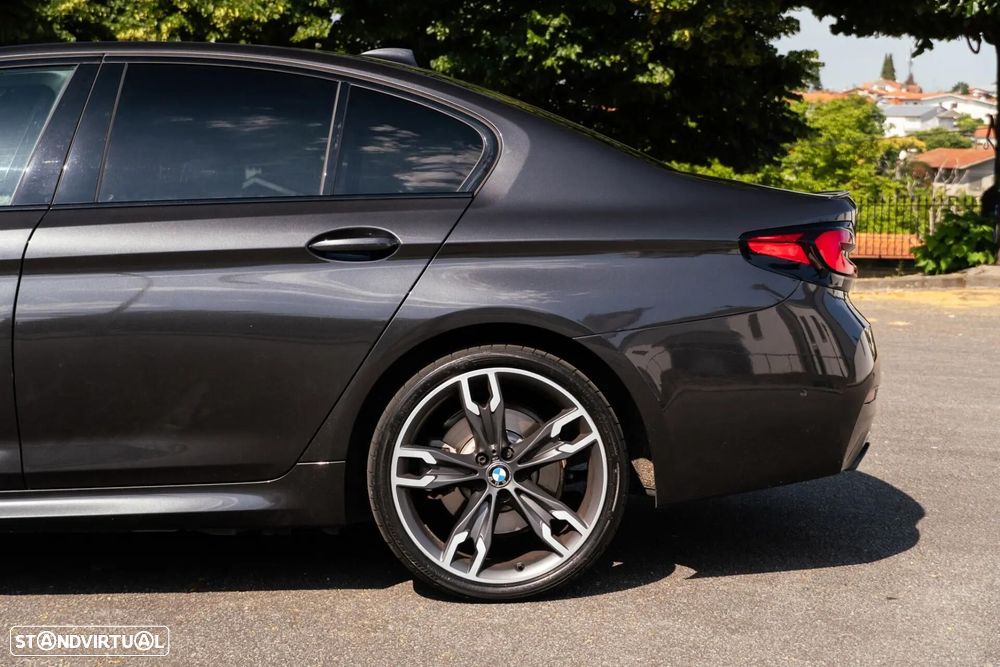 BMW 530 e Pack M - 38