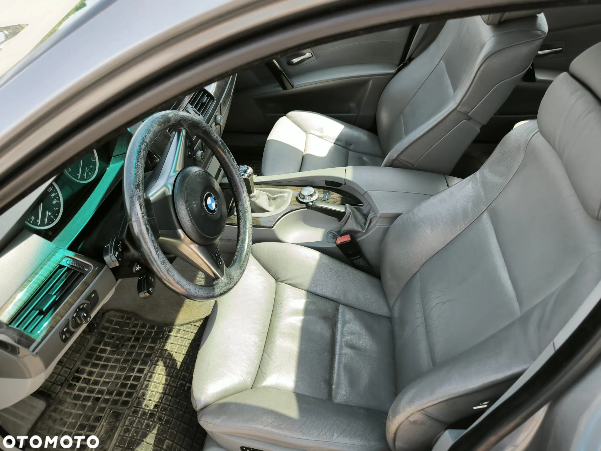BMW Seria 5 520i - 9