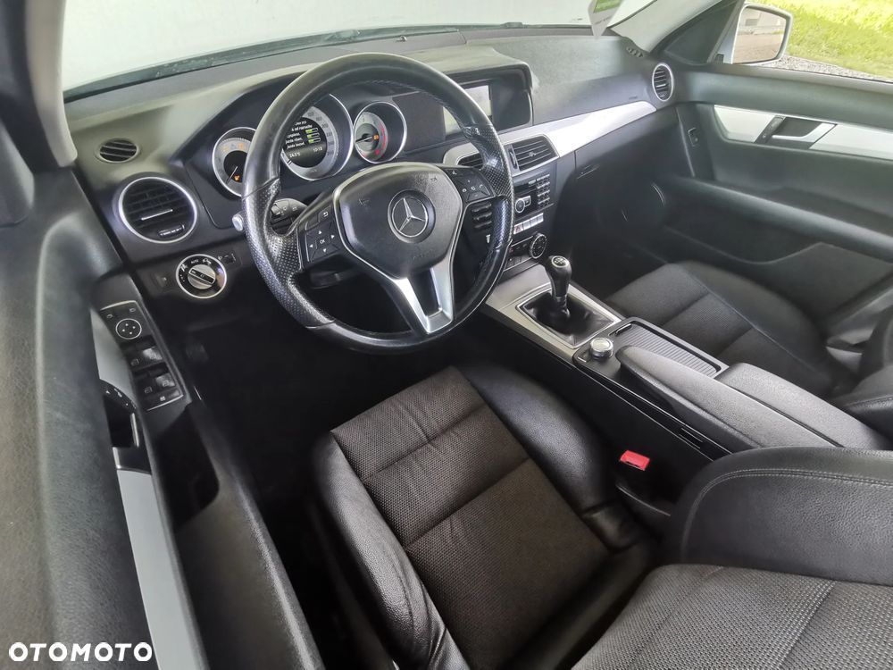 Mercedes-Benz Klasa C 200 CDI BlueEff Elegance - 8