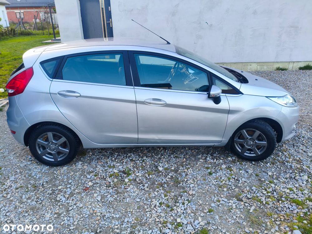 Ford Fiesta 1.25 Titanium EU5 - 8