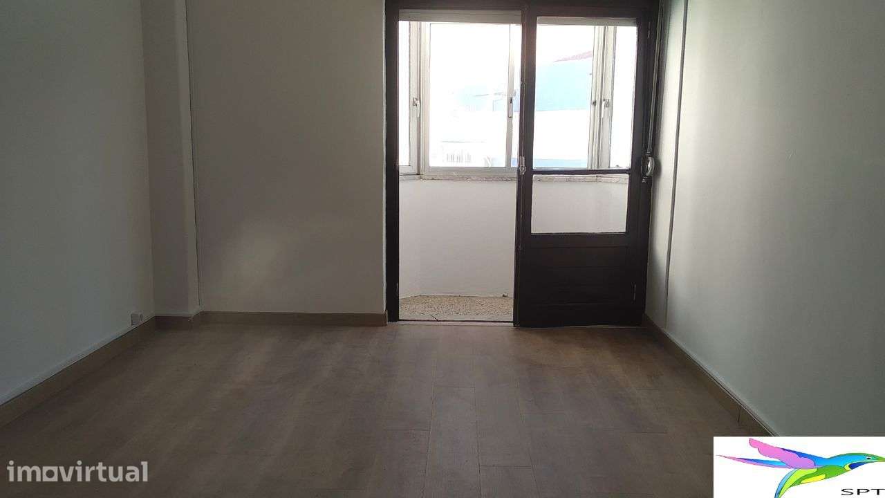 Apelação T1 Remodelado 1ªAndar (Centro) Varanda - Grande imagem: 5/7