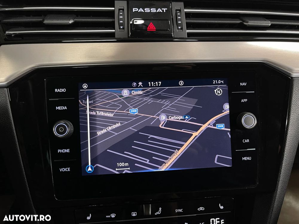 Volkswagen Passat 2.0 TDI DSG Highline - 16