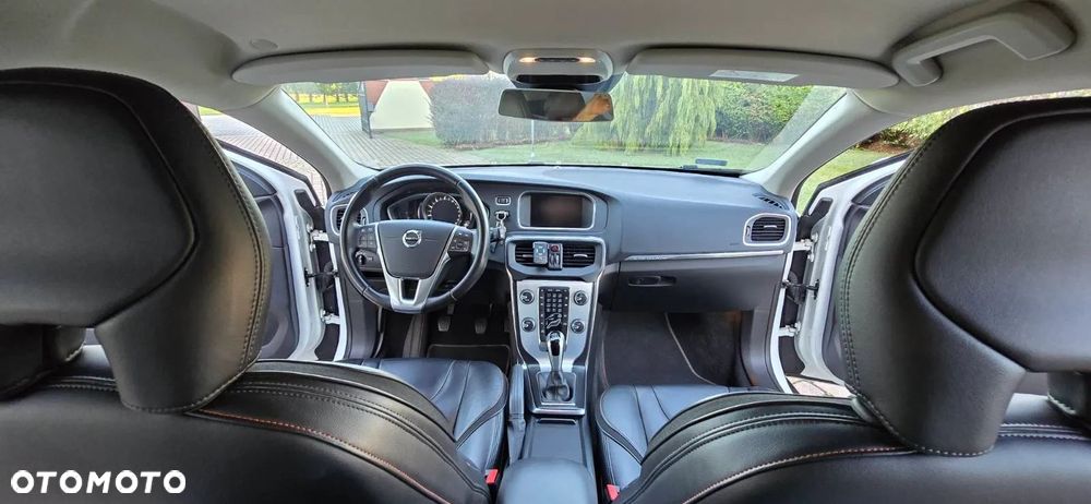 Volvo V40 - 23