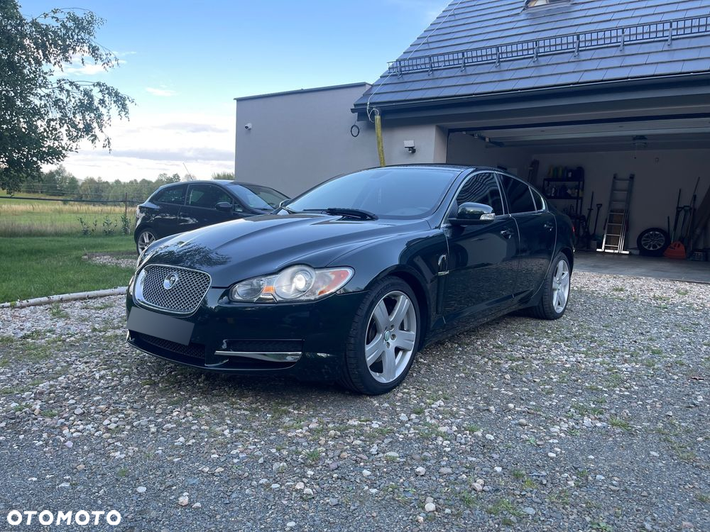 Jaguar XF 2.7 V6 D Luxury - 25