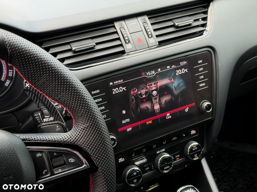 Skoda Octavia 2.0 TDI 4x4 DSG RS - 14