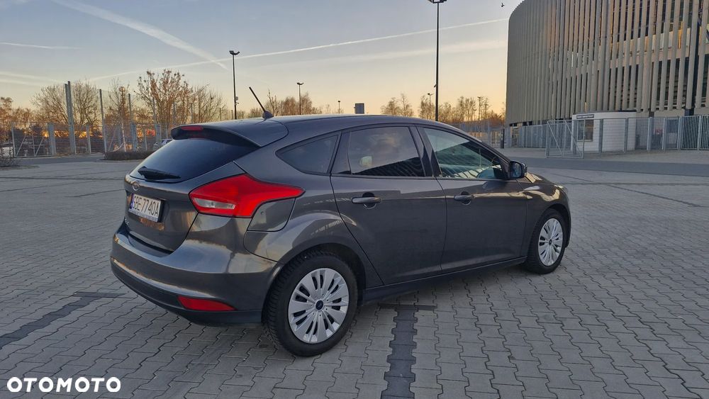 Ford Focus 1.6 Trend - 13