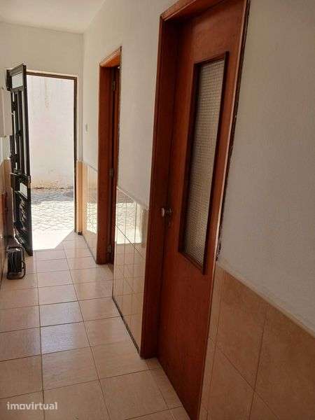 Casa totalmente renovada para alugar - Grande imagem: 2/10