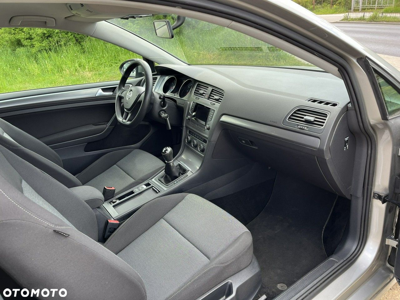 Volkswagen Golf - 15