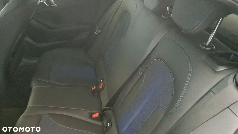 BMW Seria 1 - 16