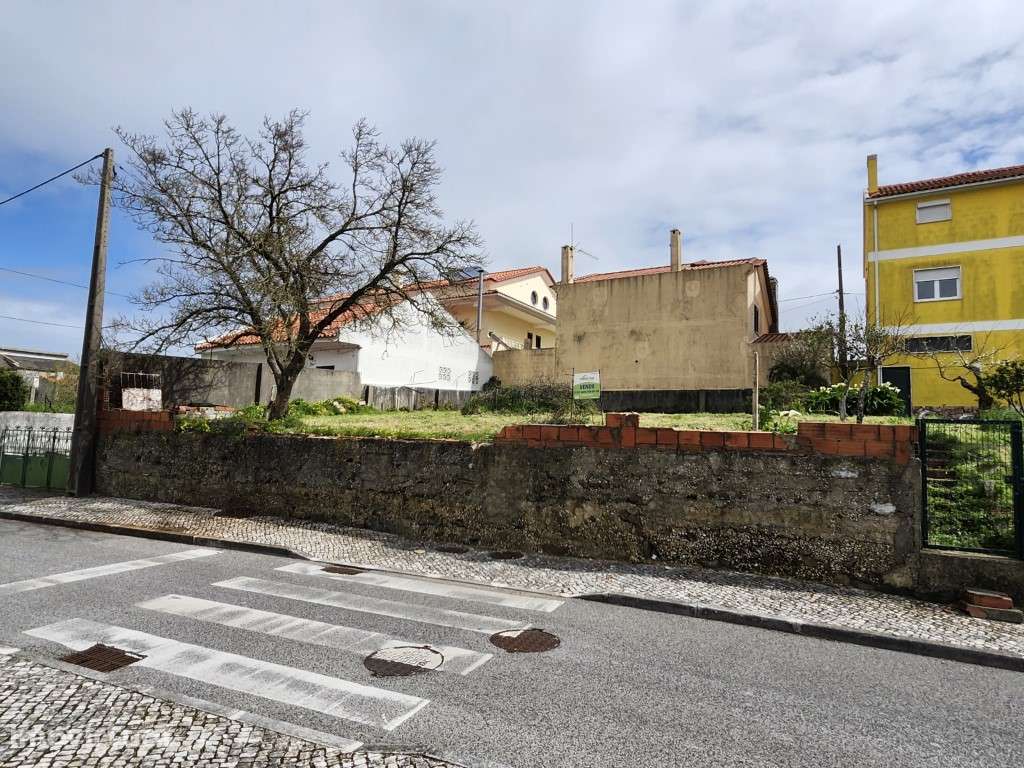 Terreno Urbano c/ 262m2 - Famões / Odivelas - Grande imagem: 3/7