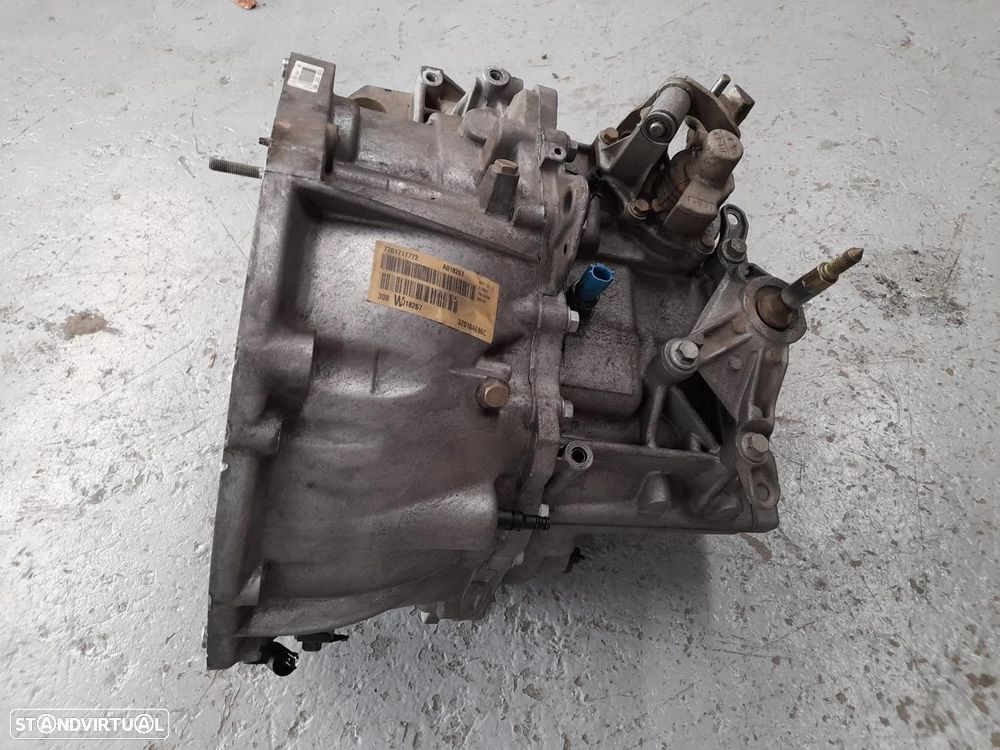 CAIXA VELOCIDADES NISSAN PRIMERA 2004 - 2