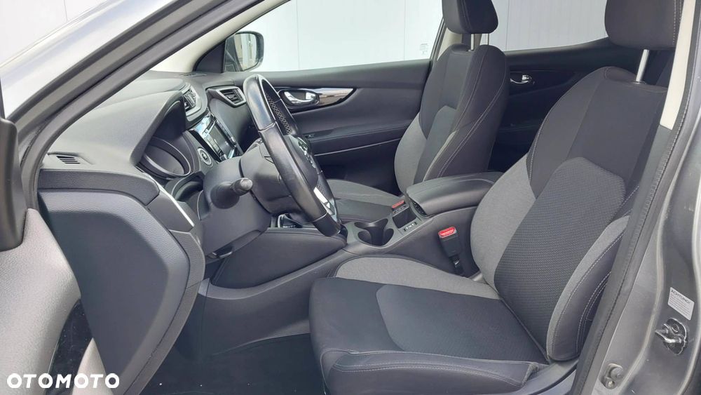 Nissan Qashqai 1.7 dCi 4x4 N-Connecta Xtronic - 6