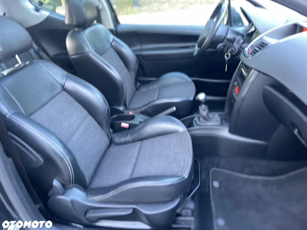 Peugeot 207 150 Turbo Platinum - 10