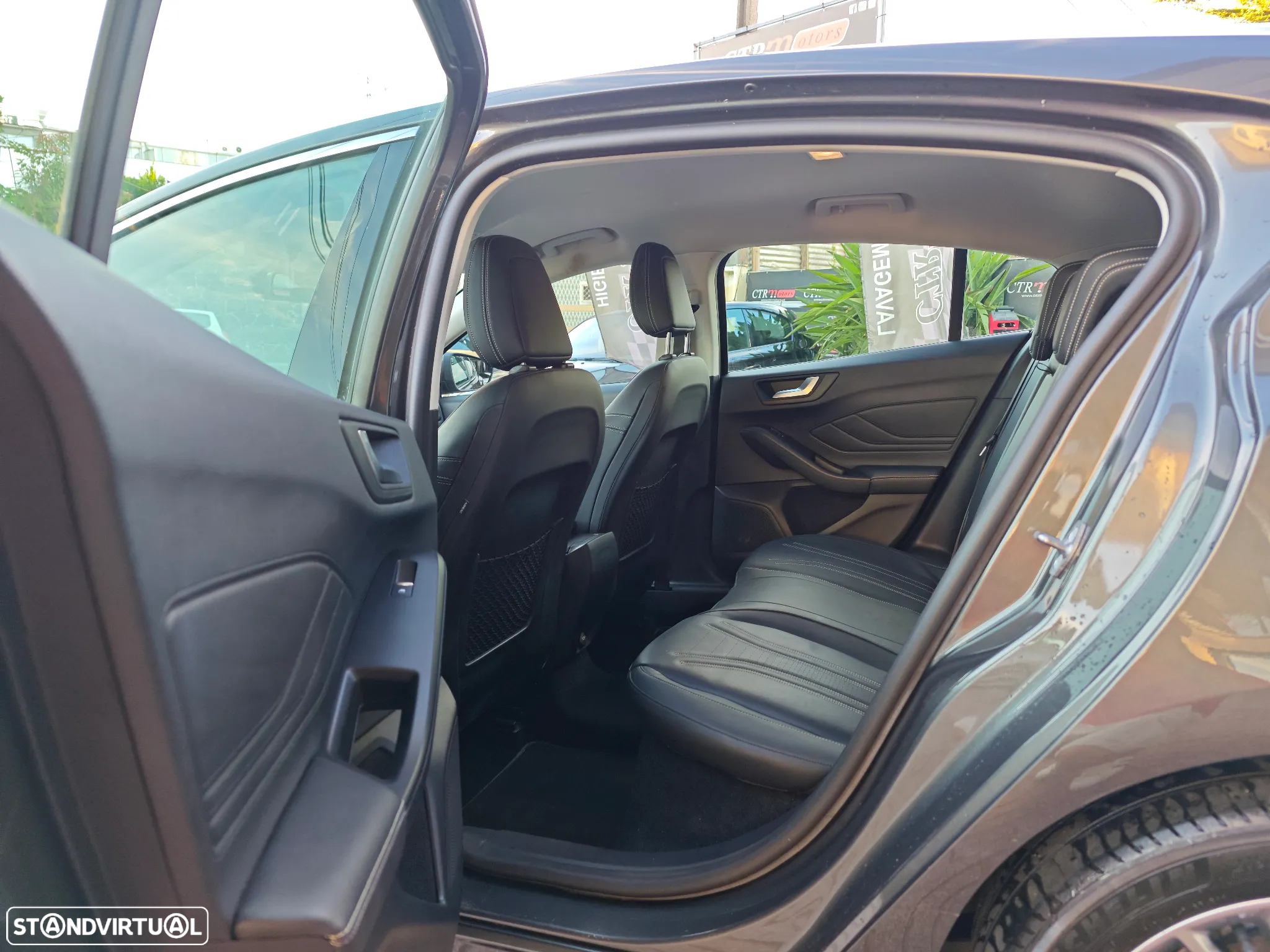 Ford Focus 1.5 EcoBoost Vignale Aut. - 24