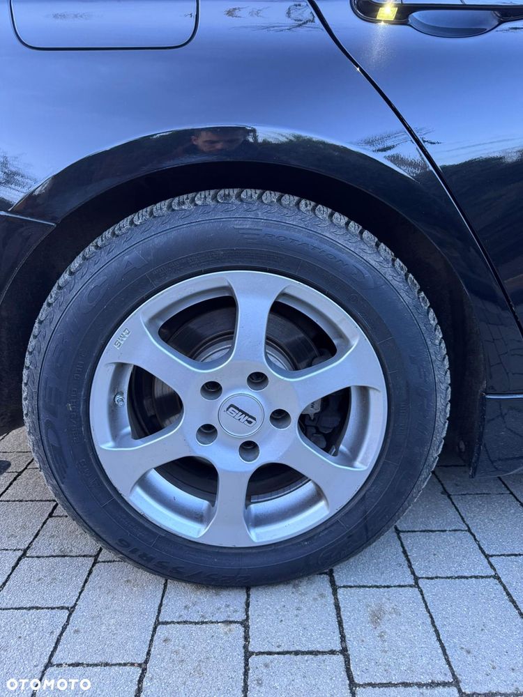 BMW Seria 3 318d - 13