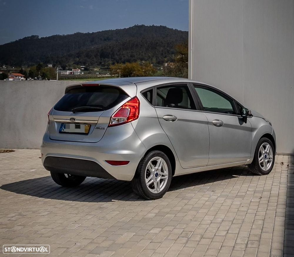 Ford Fiesta - 2