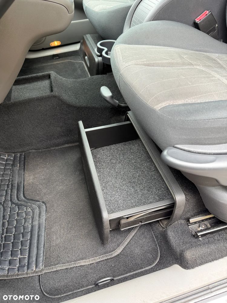 Renault Scenic - 10