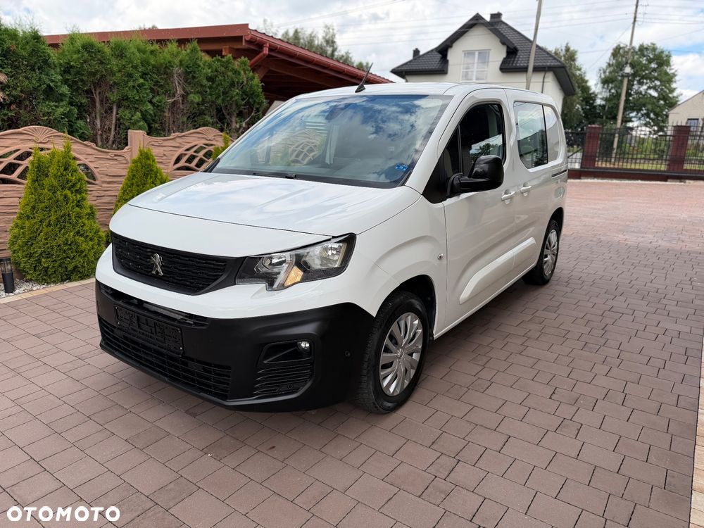Peugeot Partner  21r 130 HK Niski przebieg 1wł ASO 5 dzwi Euro6.2/ford/opel/citroen - 3