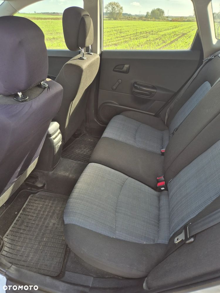 Kia Ceed - 6