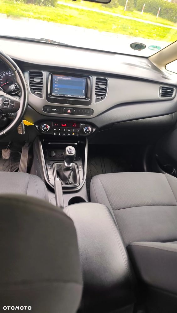 Kia Carens 1.6 GDI Fifa World Cup Edition - 9
