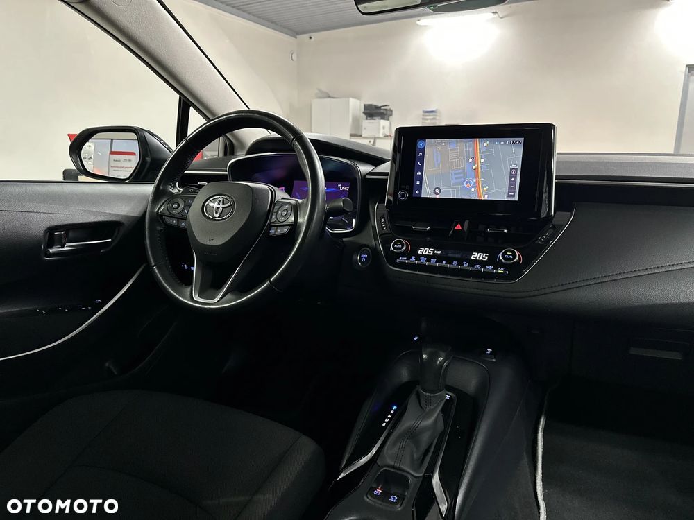 Toyota Corolla 1.8 Hybrid Comfort - 17